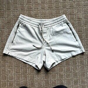 Athleta Pull On Shorts Women’s 4 Beige Stone Elastic Knit Hike Athleisure Casual
